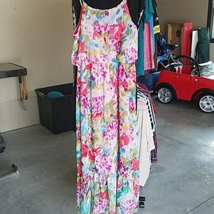 Colorful maxi dress!